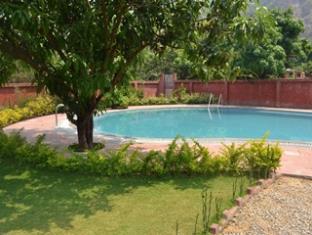 Leisure Vacations Myrica Resort